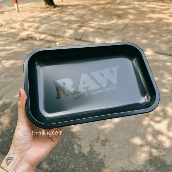 Medium-Tray-RAW-Matte-Black