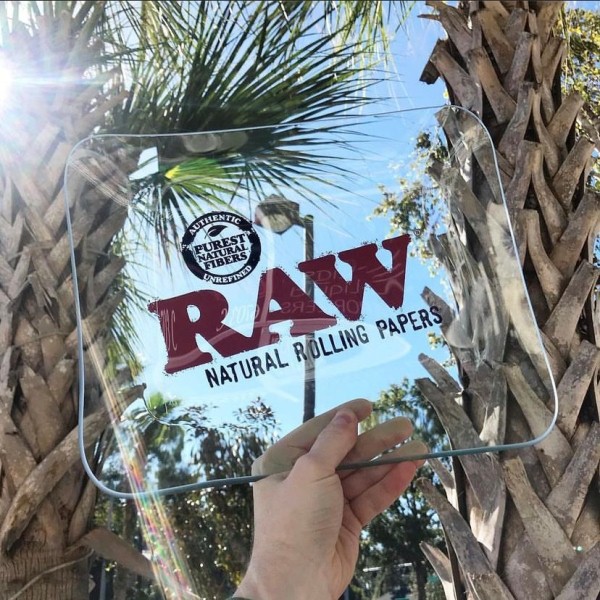 Raw-glass-rolling-tray-limited-edition
