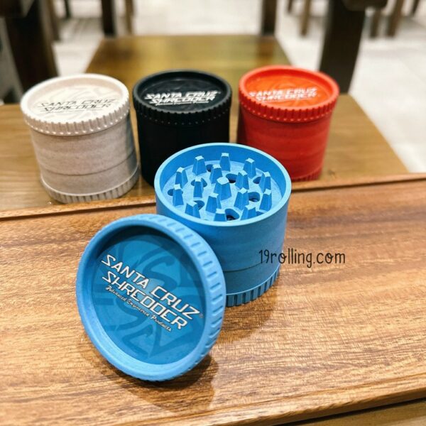 55MM-Santa-Cruz-Shredder-Hemp-4-Piece